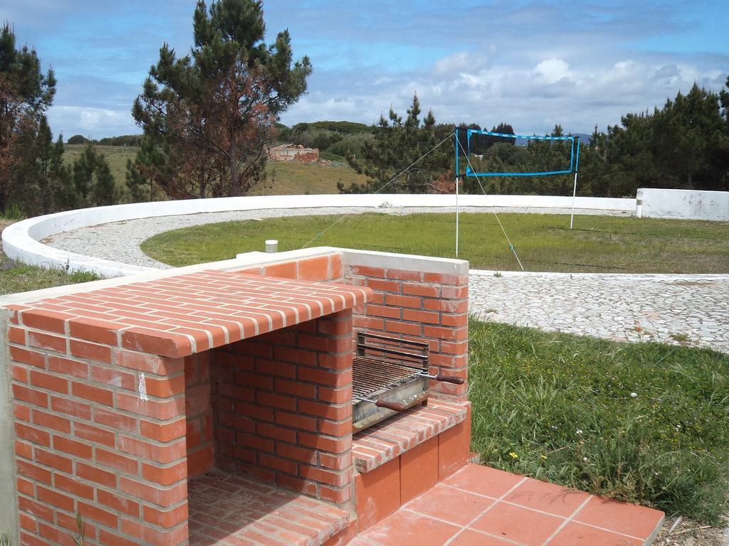 Hi Almograve - Pousada De Juventude Exterior photo